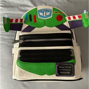 Rare buzz loungefly with wings